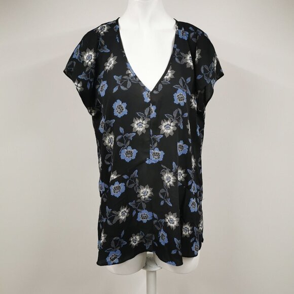 𝅺Joe Fresh Light  Flowy Top - Picture 1 of 5